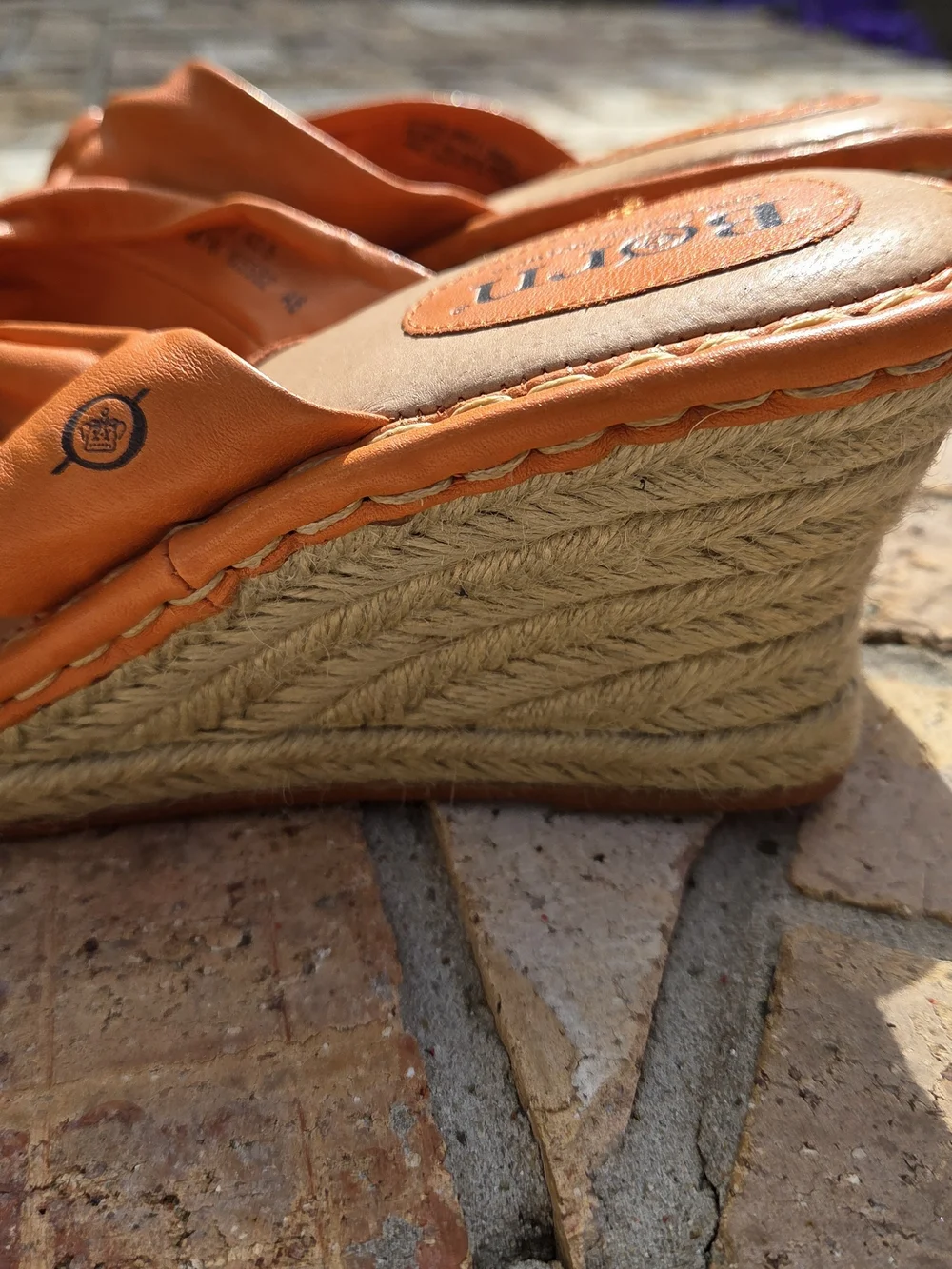 Born cetina orange